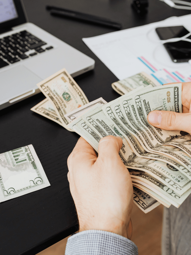 Taxas de juros futuros caem nos prazos maiores portal renda investimentos dinheiro renda fixa renda variavel criptmoedas fundos imobiliarios Capa Web Stories